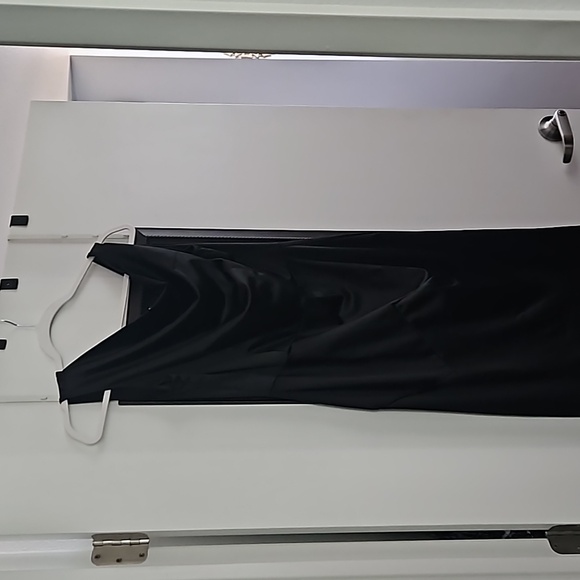 Long Fishtail Dress - Picture 4 of 6